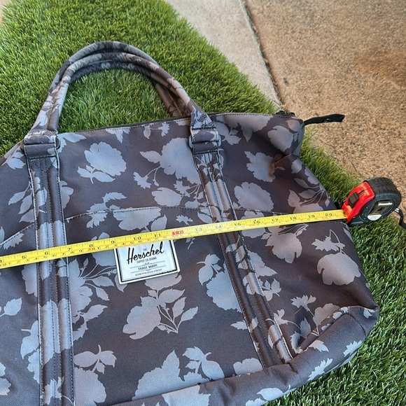 Herschel Floral Print Red Striped Interior Bag Workbag Overnight bag - Picture 12 of 12